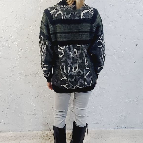 Italian Acrylic Wool Vintage knit sweater made in Italy Medium - Picture 4 of 16